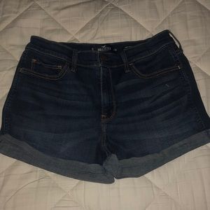 Hollister high-rise short 3”